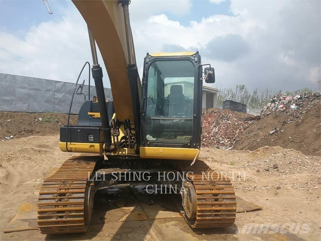 CAT 320D2 Escavadoras de rastos