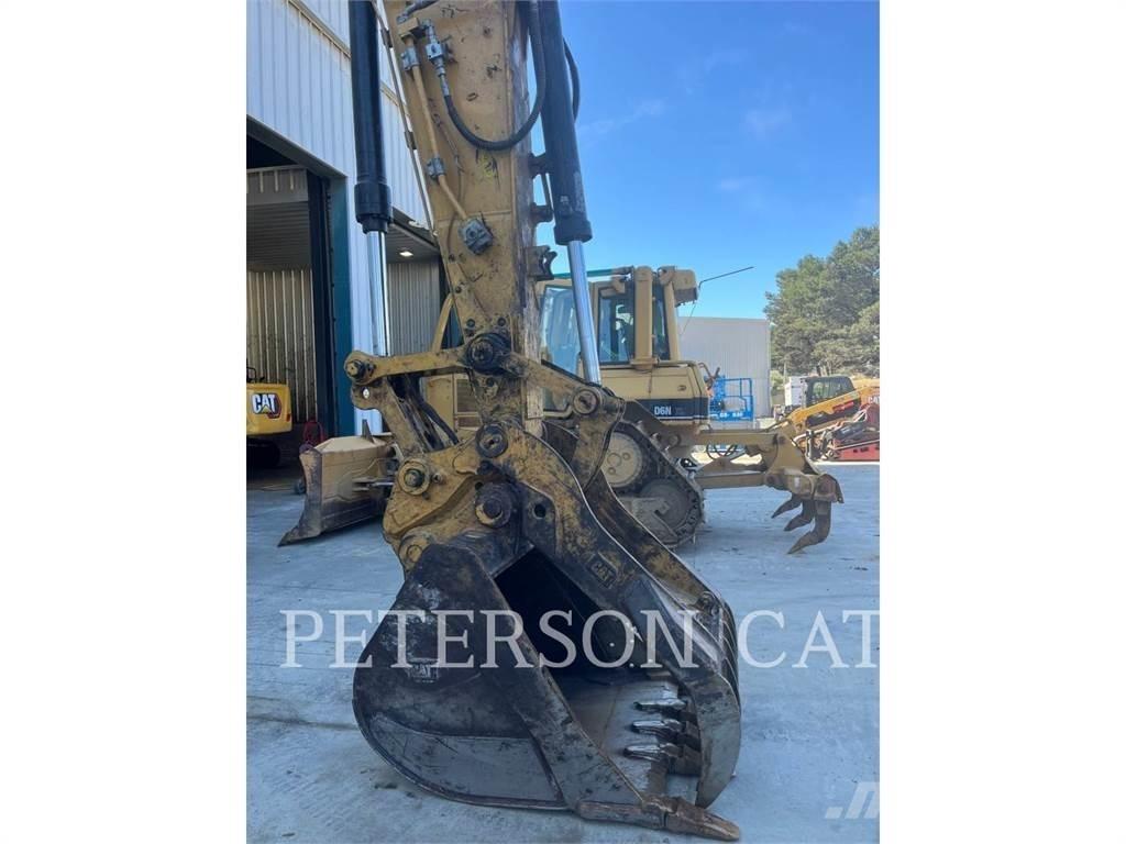 CAT 323 Escavadoras de rastos