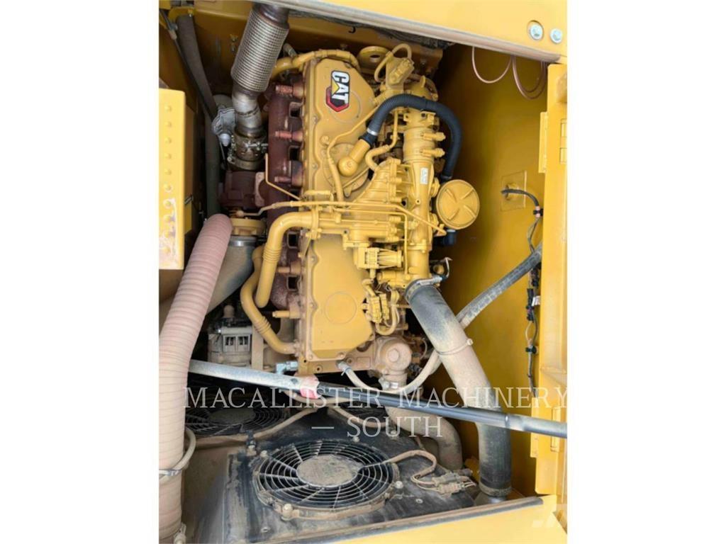 CAT 323 Escavadoras de rastos