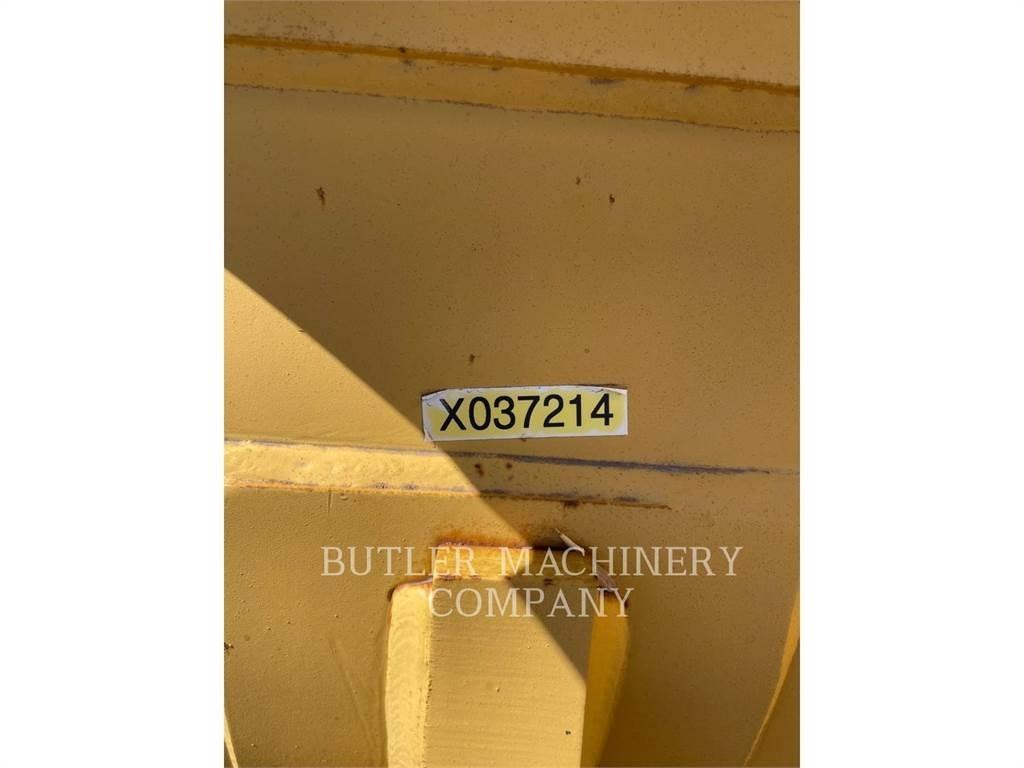 CAT 323 BUCKET Baldes