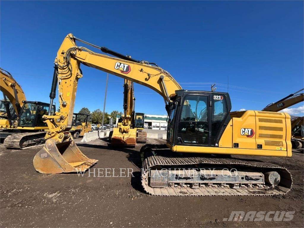 CAT 323 CF Escavadoras de rastos