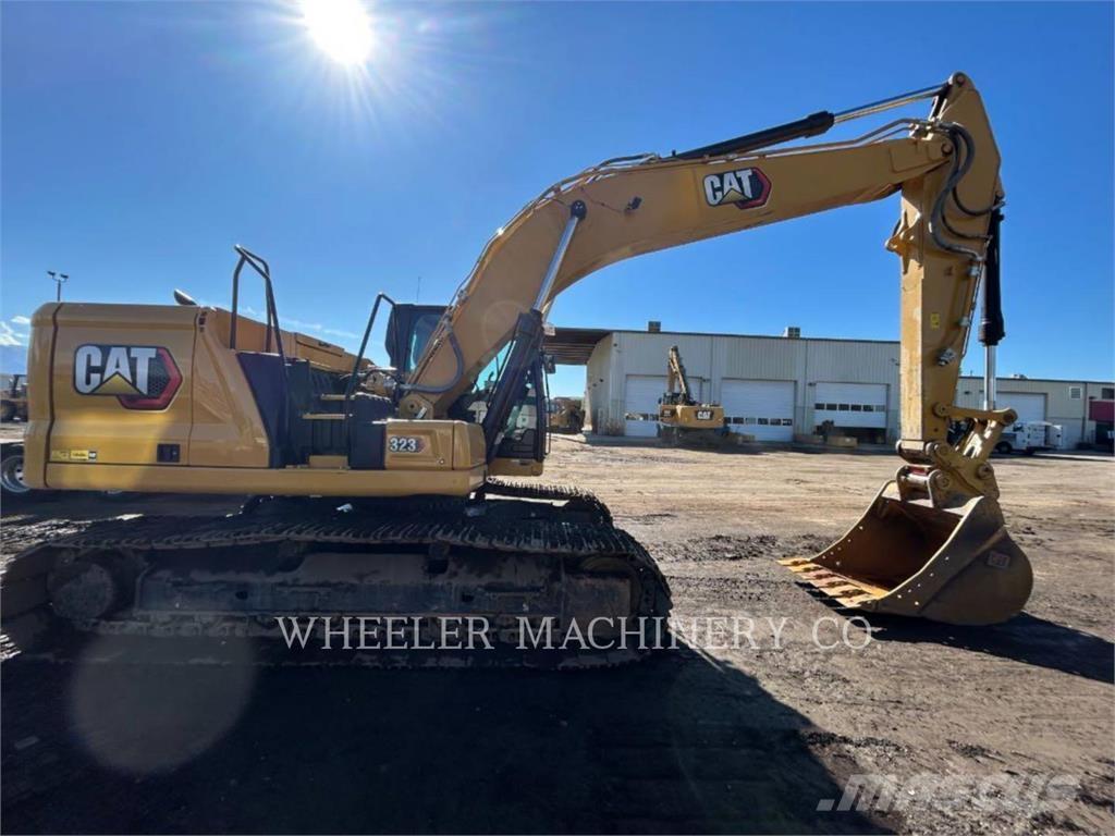 CAT 323 CF Escavadoras de rastos