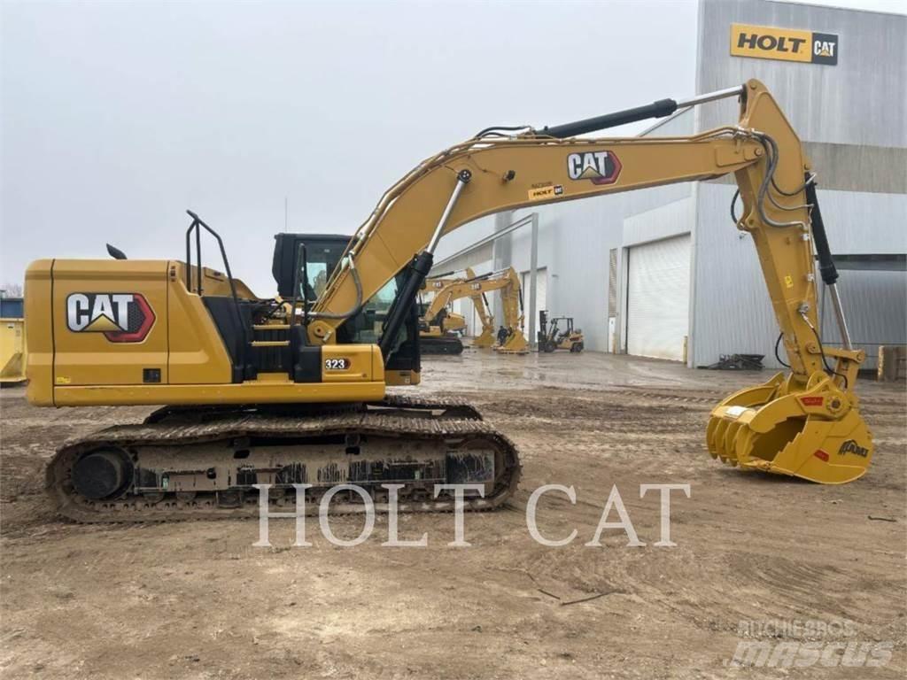 CAT 323 TC Escavadoras de rastos