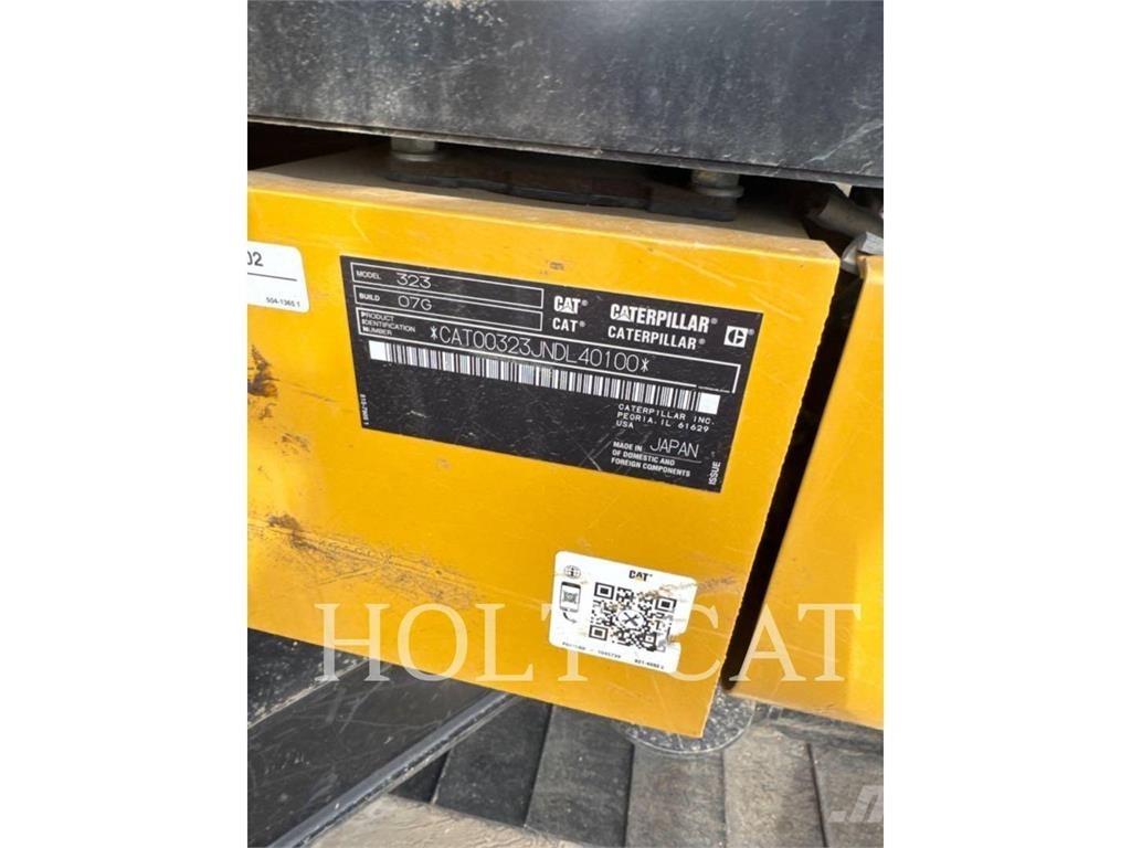 CAT 323 TC Escavadoras de rastos