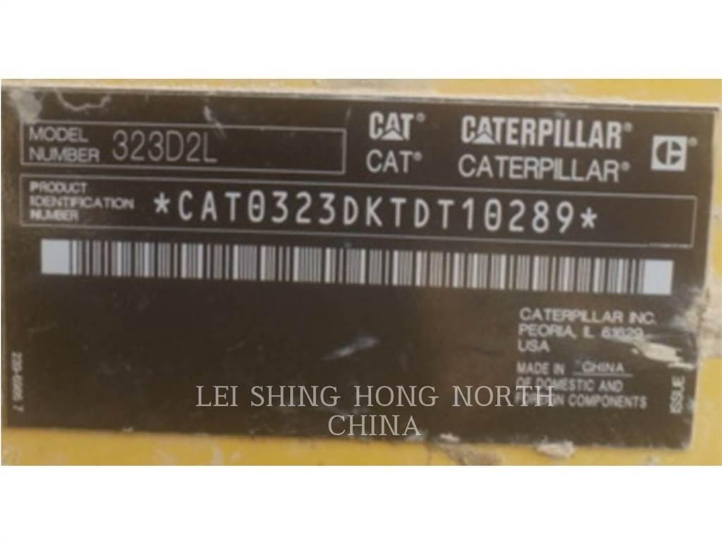 CAT 323D2L Escavadoras de rastos