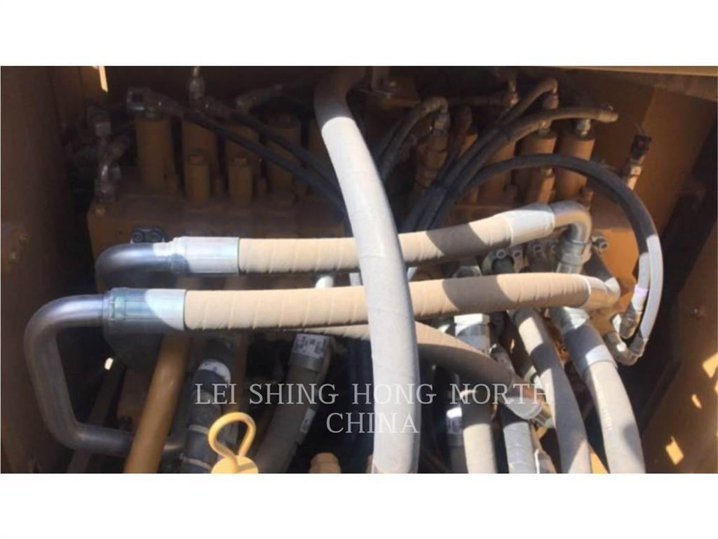 CAT 323D2L Escavadoras de rastos