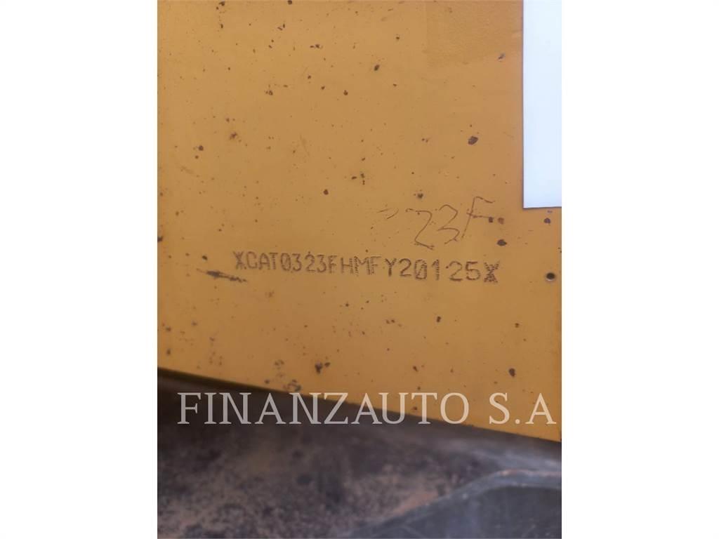 CAT 323F Escavadoras de rastos