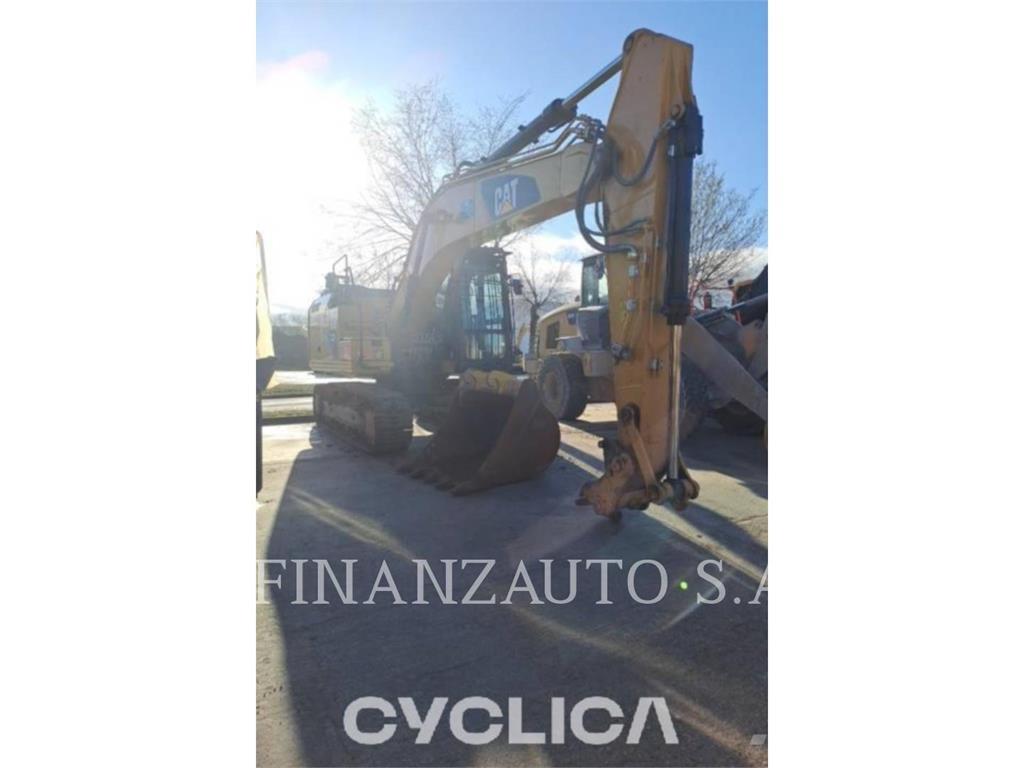CAT 323F Escavadoras de rastos