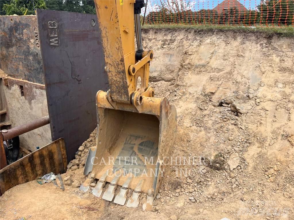 CAT 323FL Escavadoras de rastos