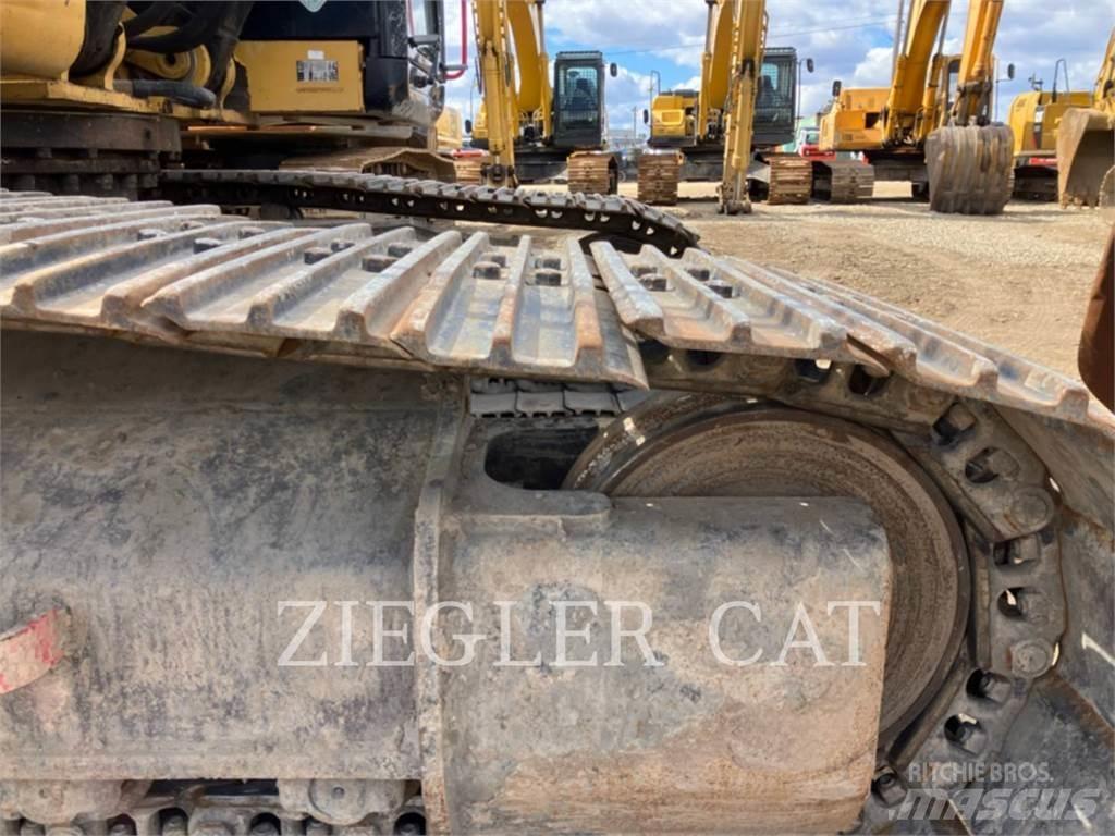 CAT 324D Escavadoras de rastos