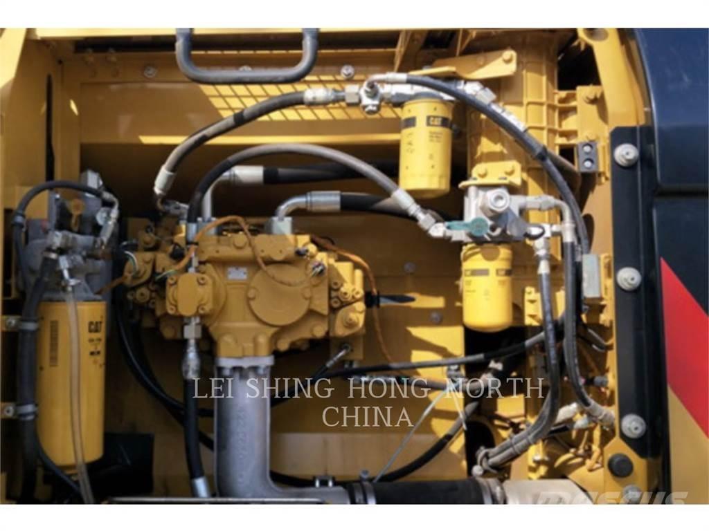 CAT 326D2L Escavadoras de rastos