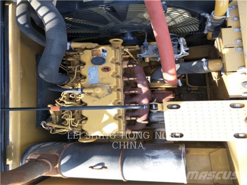 CAT 326D2L Escavadoras de rastos