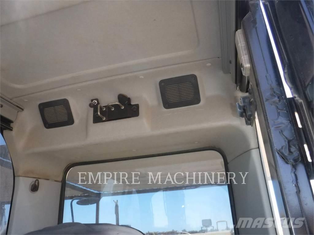 CAT 328DLCR Escavadoras de rastos