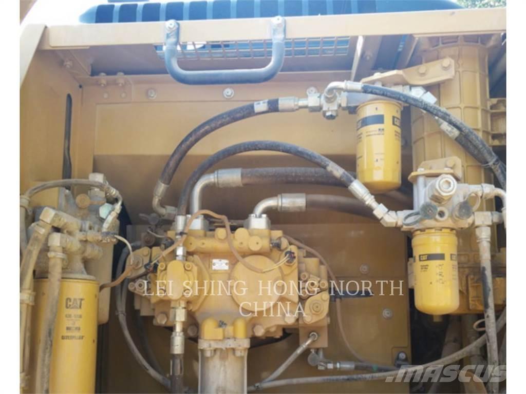 CAT 330D2L Escavadoras de rastos