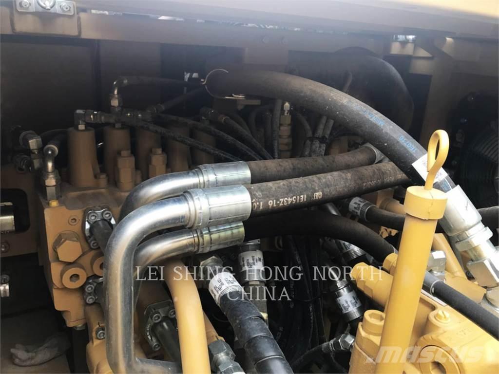 CAT 330D2L Escavadoras de rastos