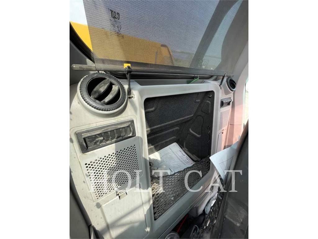 CAT 340 12 Escavadoras de rastos