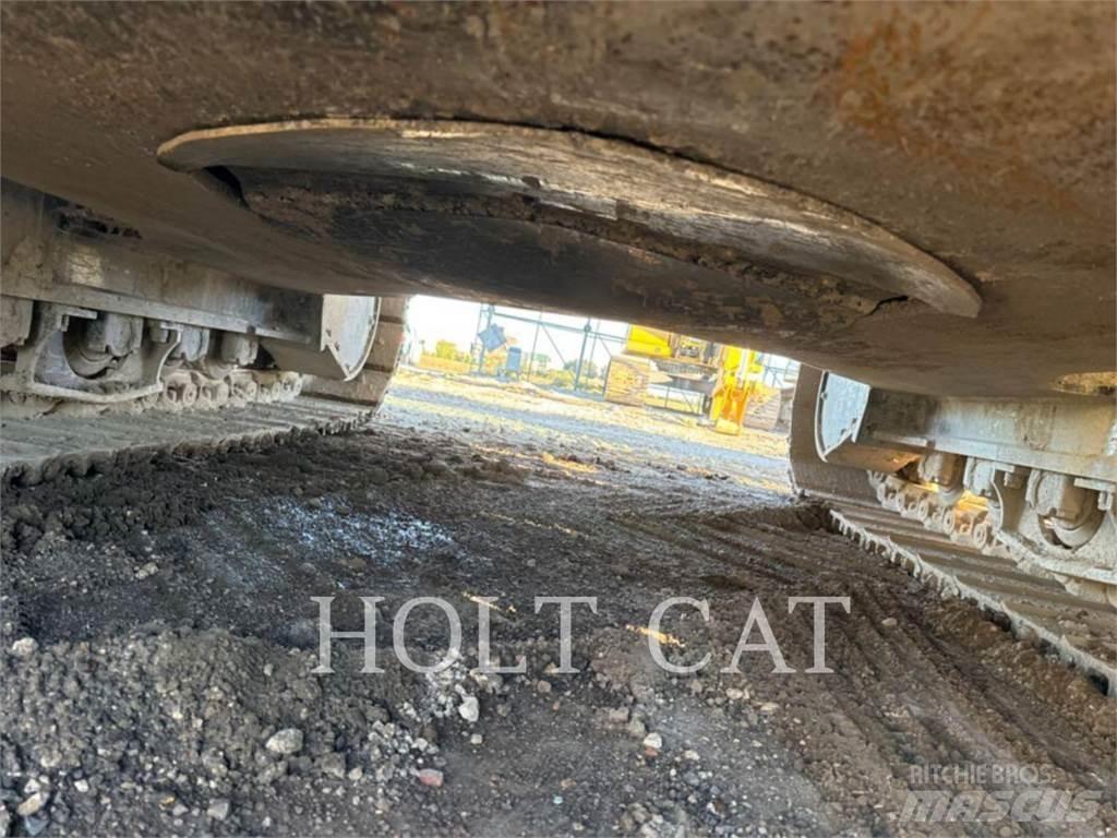 CAT 352 11 Escavadoras de rastos