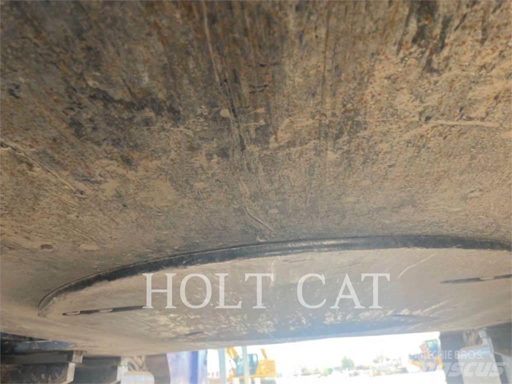 CAT 352 11 TC Escavadoras de rastos