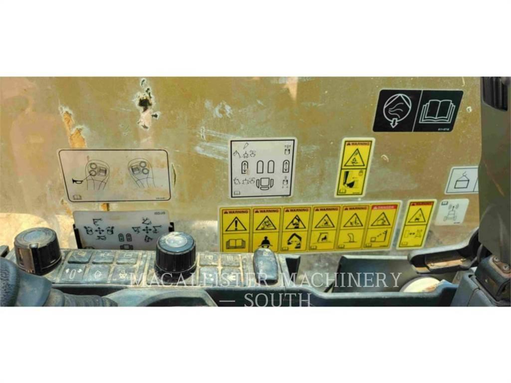 CAT 374 Escavadoras de rastos