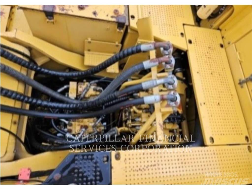 CAT 374F Escavadoras de rastos
