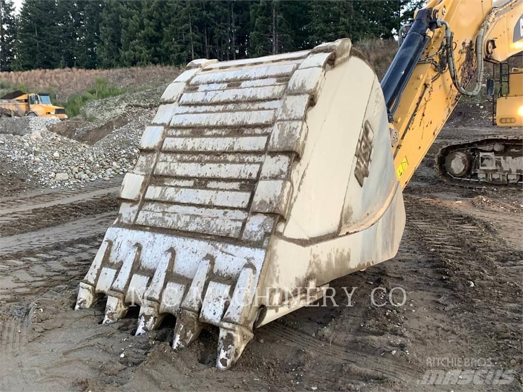 CAT 390F Escavadoras de rastos
