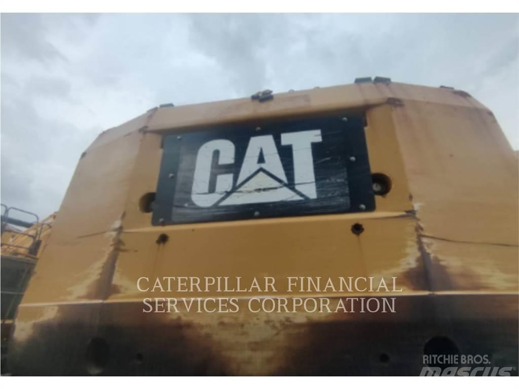 CAT 390F Escavadoras de rastos