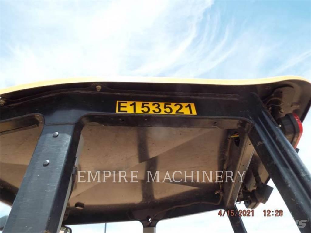 CAT 415F2 IL Pás carregadoras de rodas