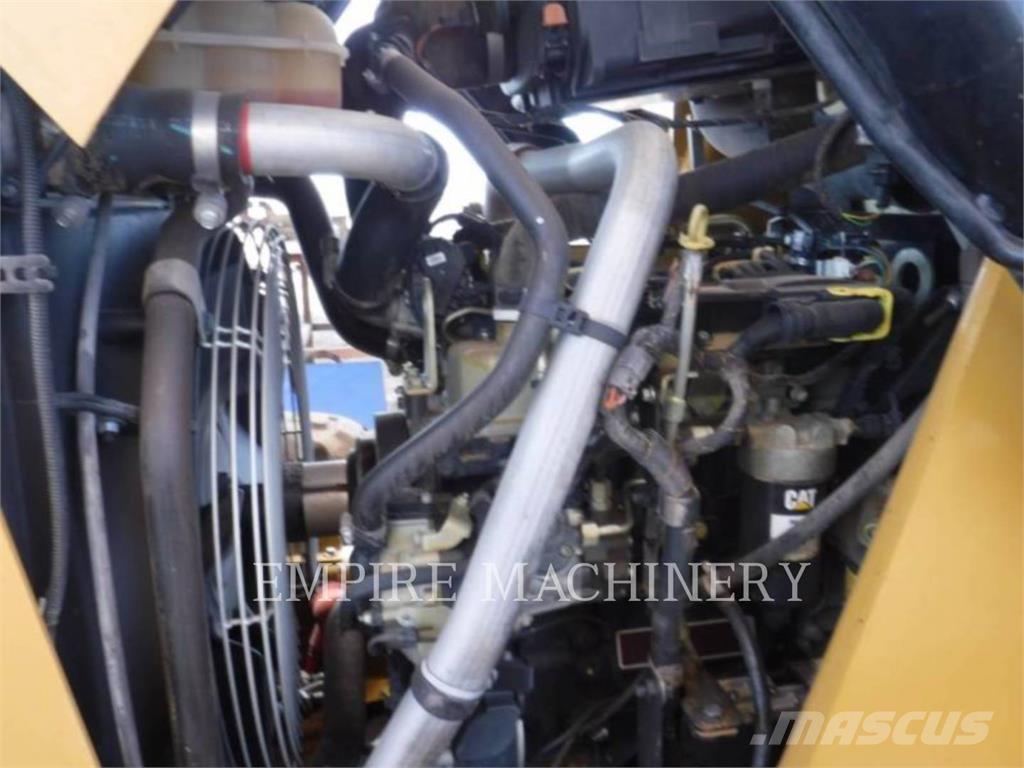 CAT 415F2 IL Pás carregadoras de rodas