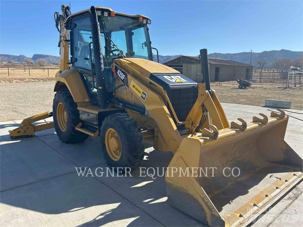 CAT 420F2ST Retroescavadoras