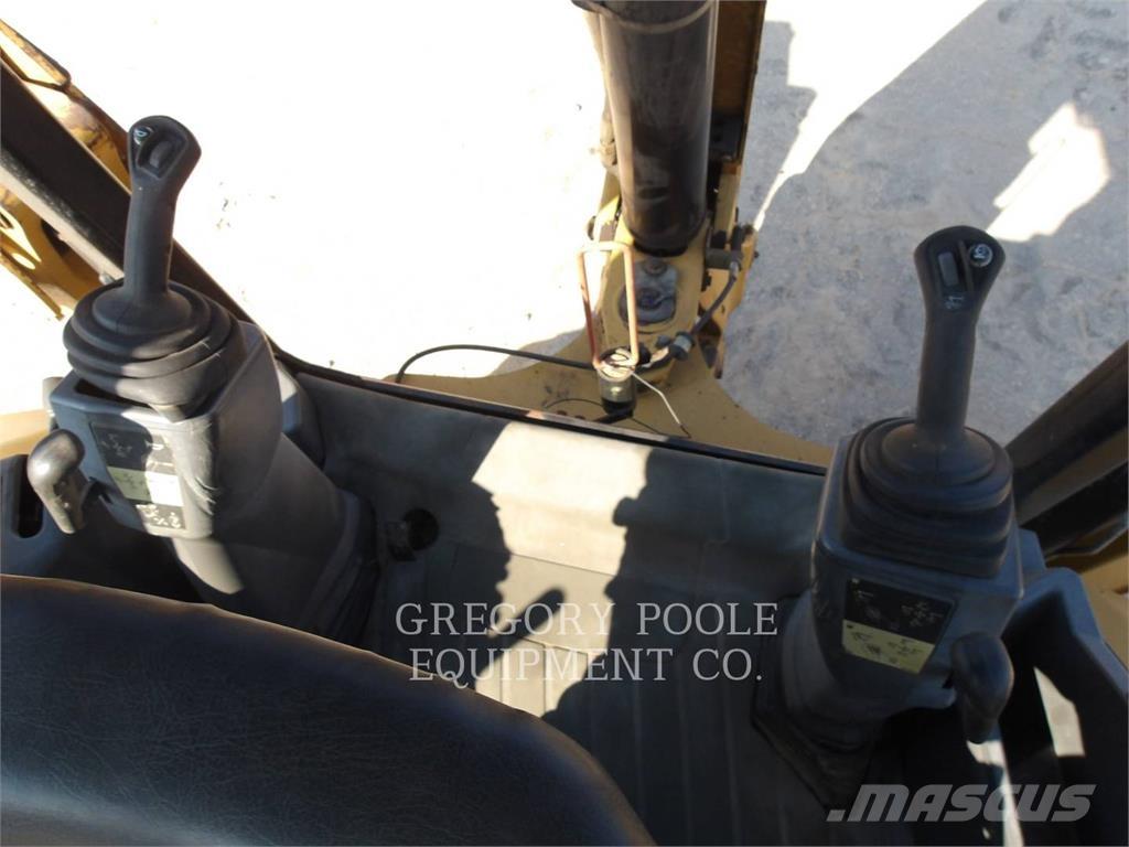 CAT 420F2ST Retroescavadoras