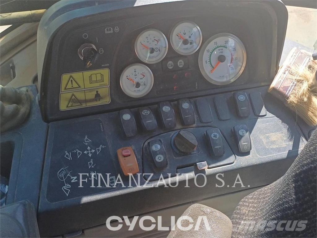 CAT 432F Retroescavadoras