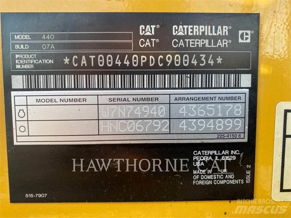 CAT 440 Retroescavadoras