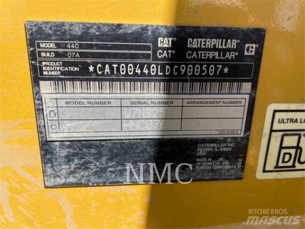 CAT 440 Retroescavadoras