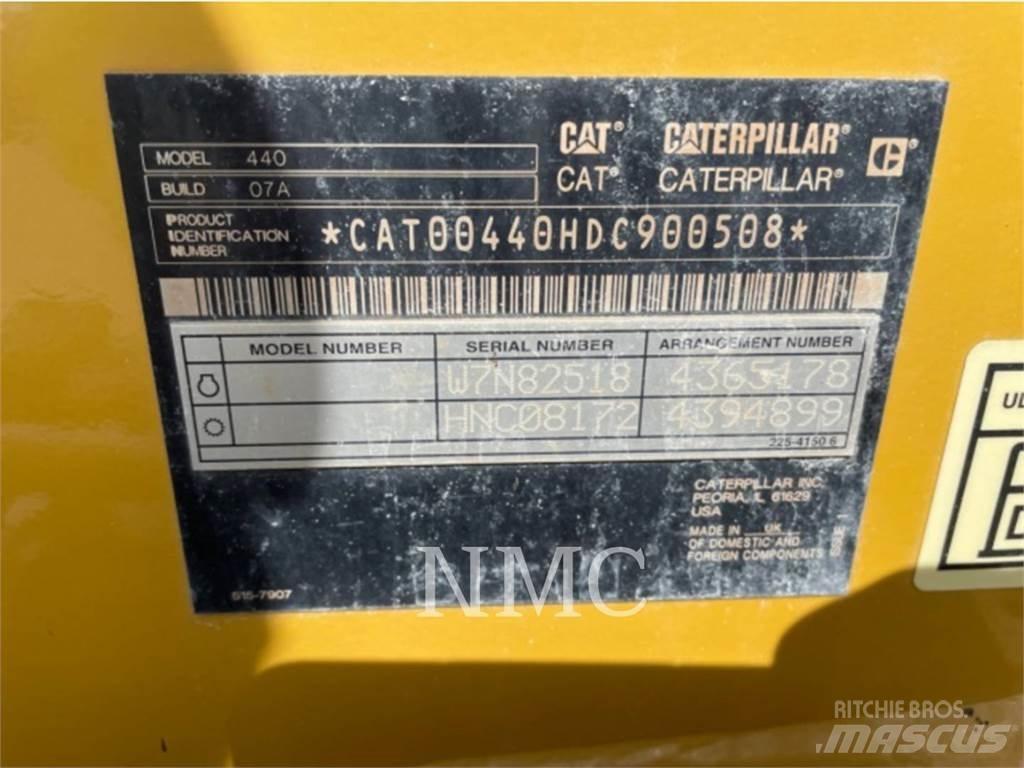 CAT 440 Retroescavadoras