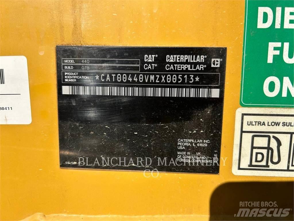 CAT 440 Retroescavadoras