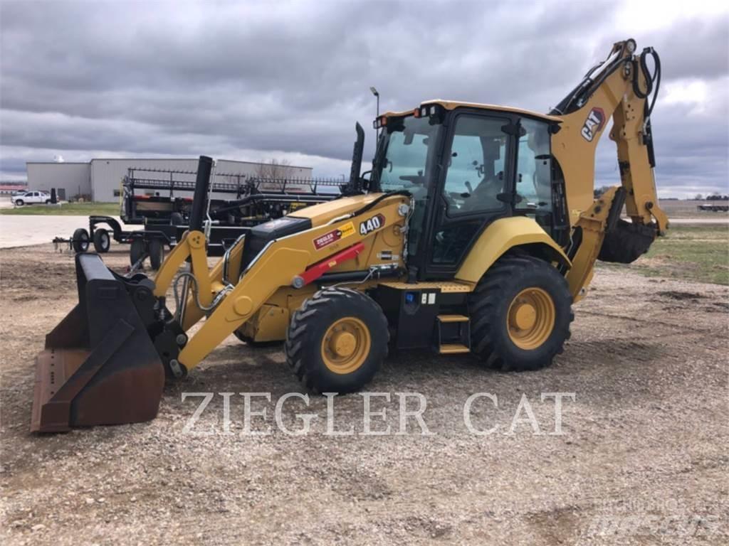 CAT 440-07 Retroescavadoras