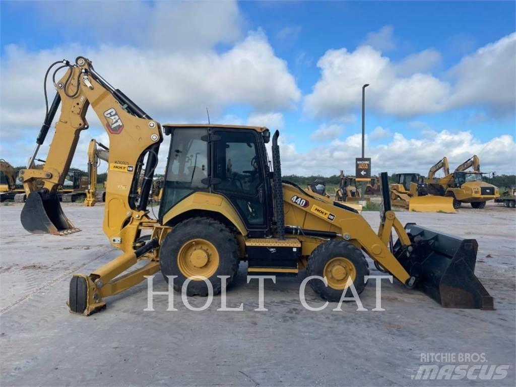CAT 440 C4E Retroescavadoras