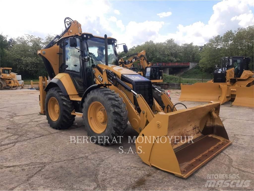 CAT 444 Retroescavadoras
