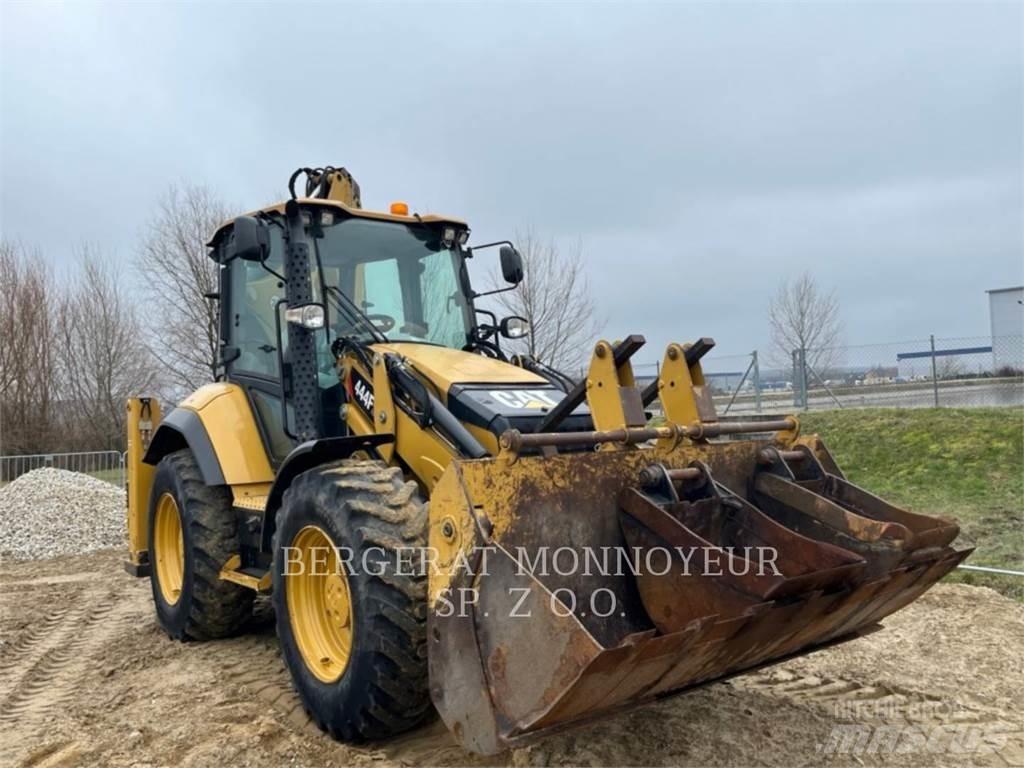 CAT 444F2 Retroescavadoras