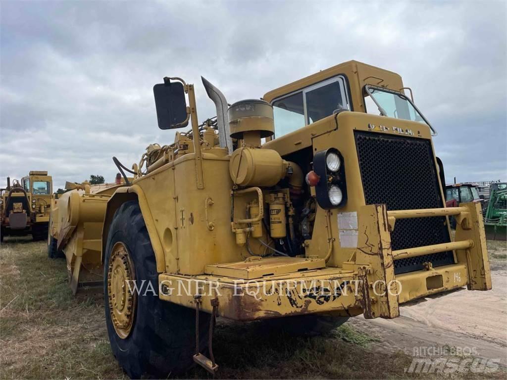 CAT 621B WW Auto-tanques