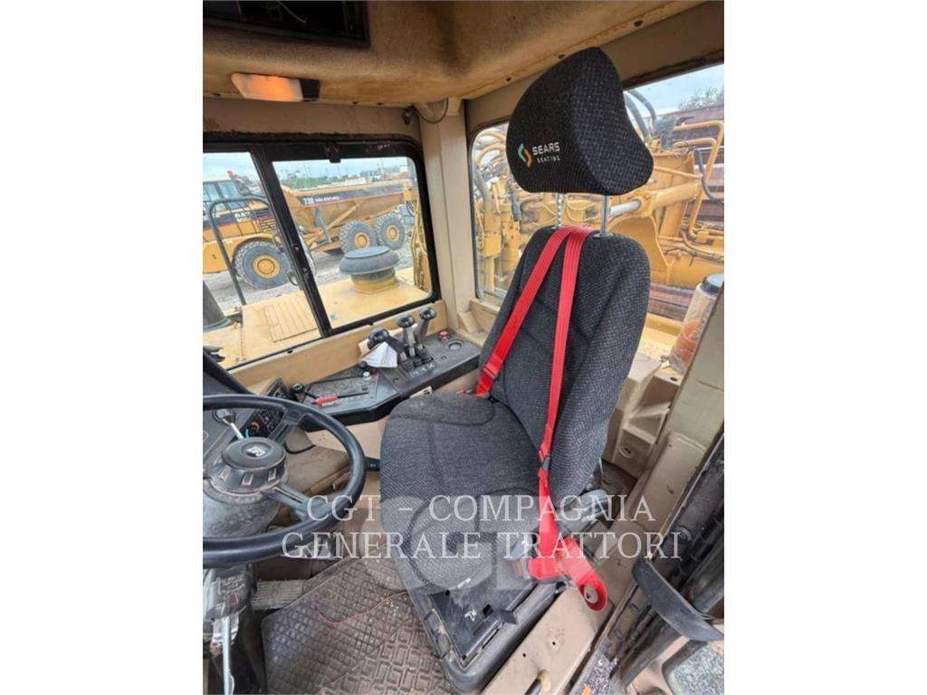 CAT 623F Motoniveladoras