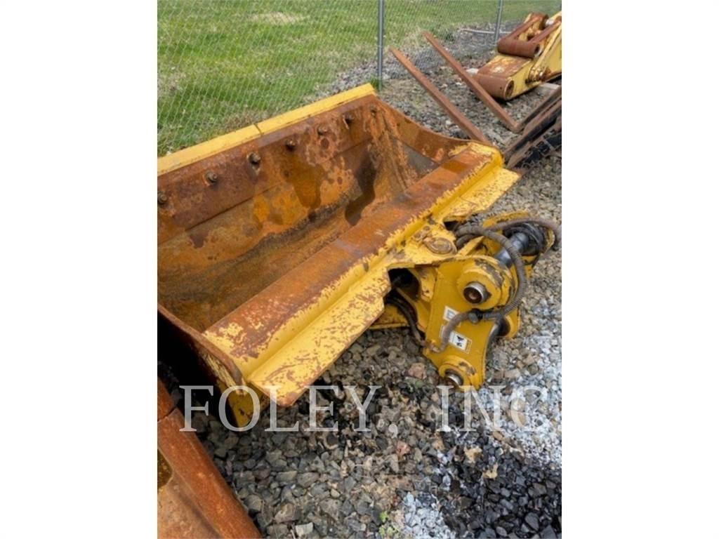 CAT 72 TILT BUCKET Baldes