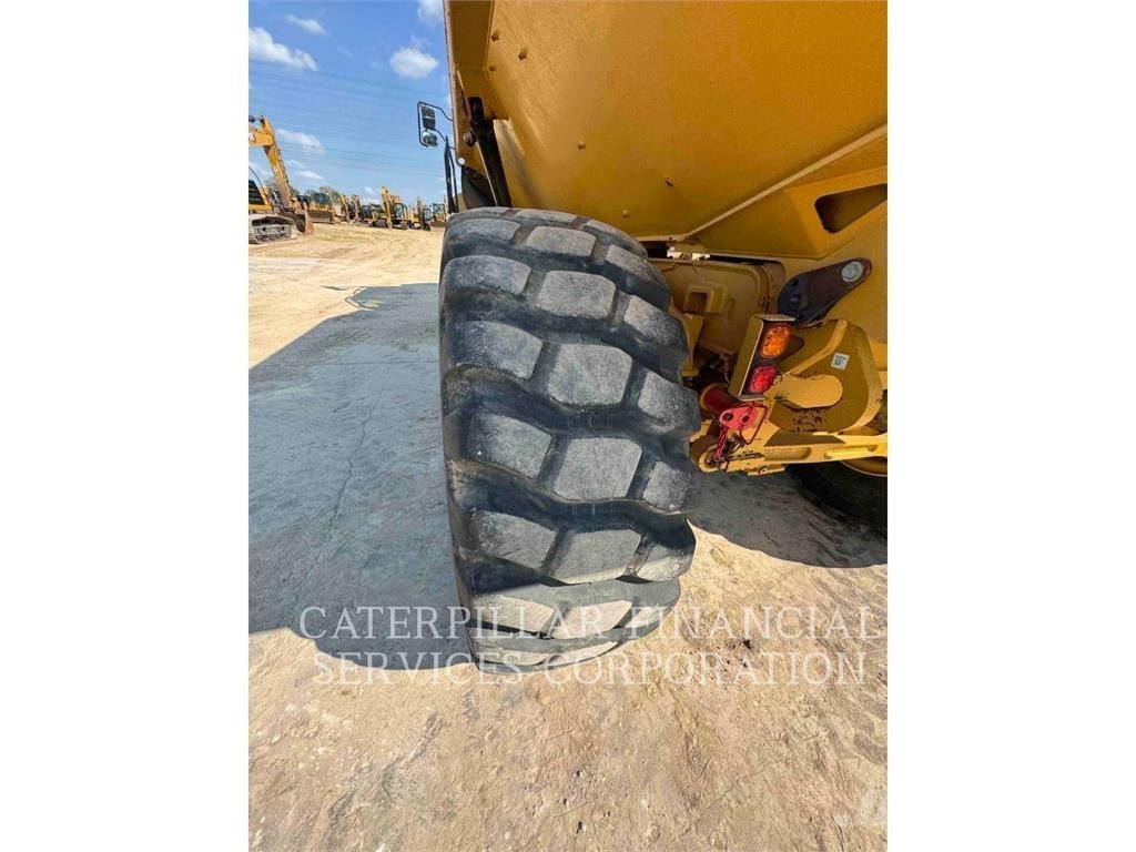 CAT 725-04 Camiões articulados