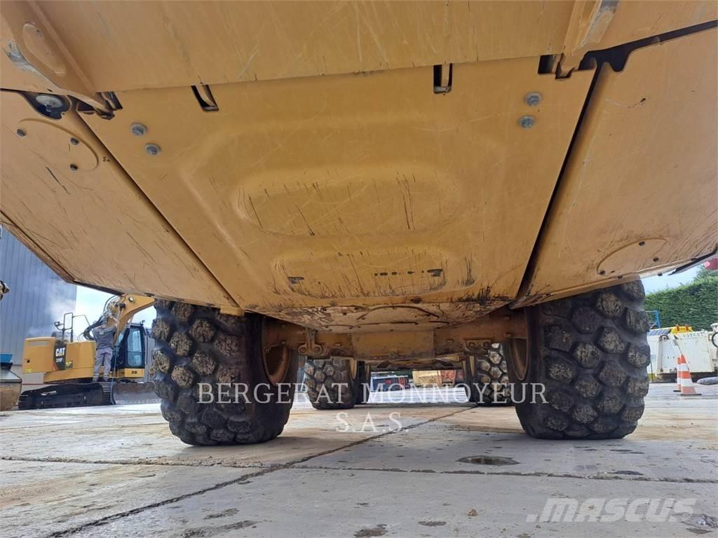 CAT 730 Camiões articulados