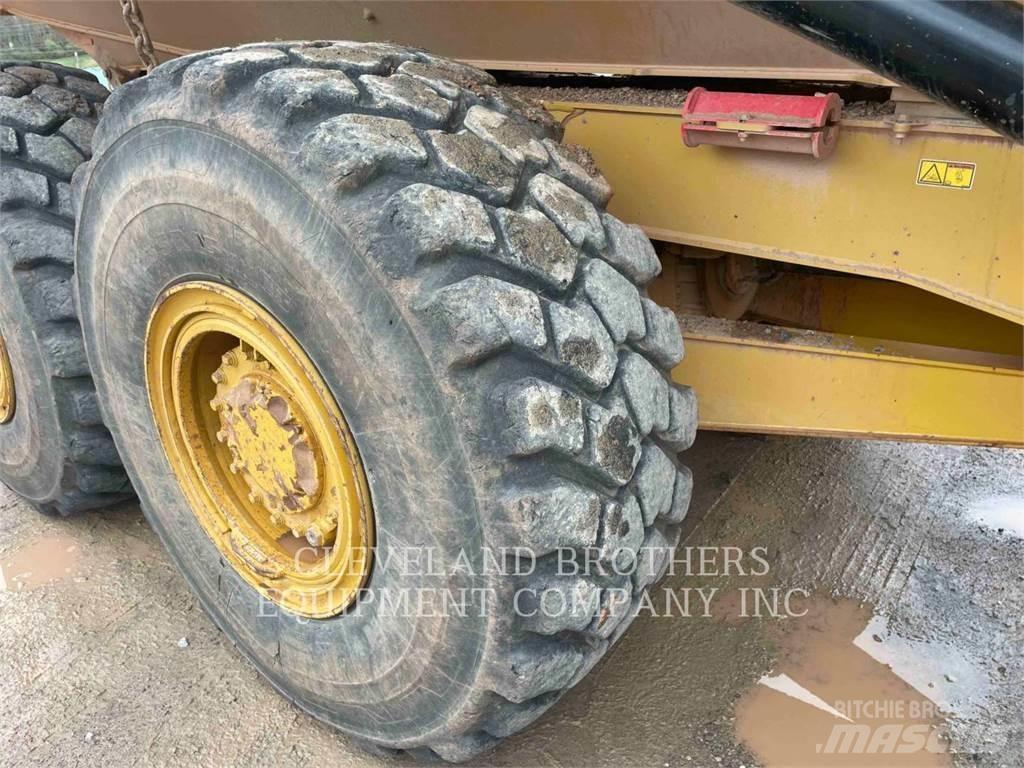 CAT 730-04 Camiões articulados
