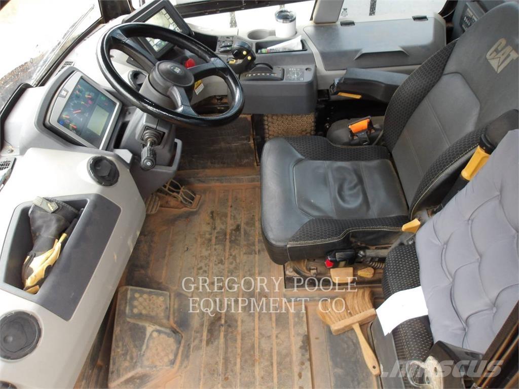 CAT 730-04 Camiões articulados