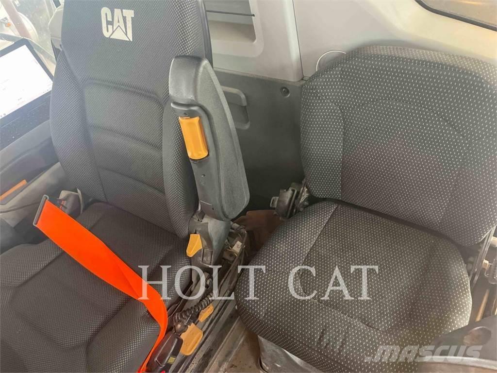 CAT 73004 Camiões articulados