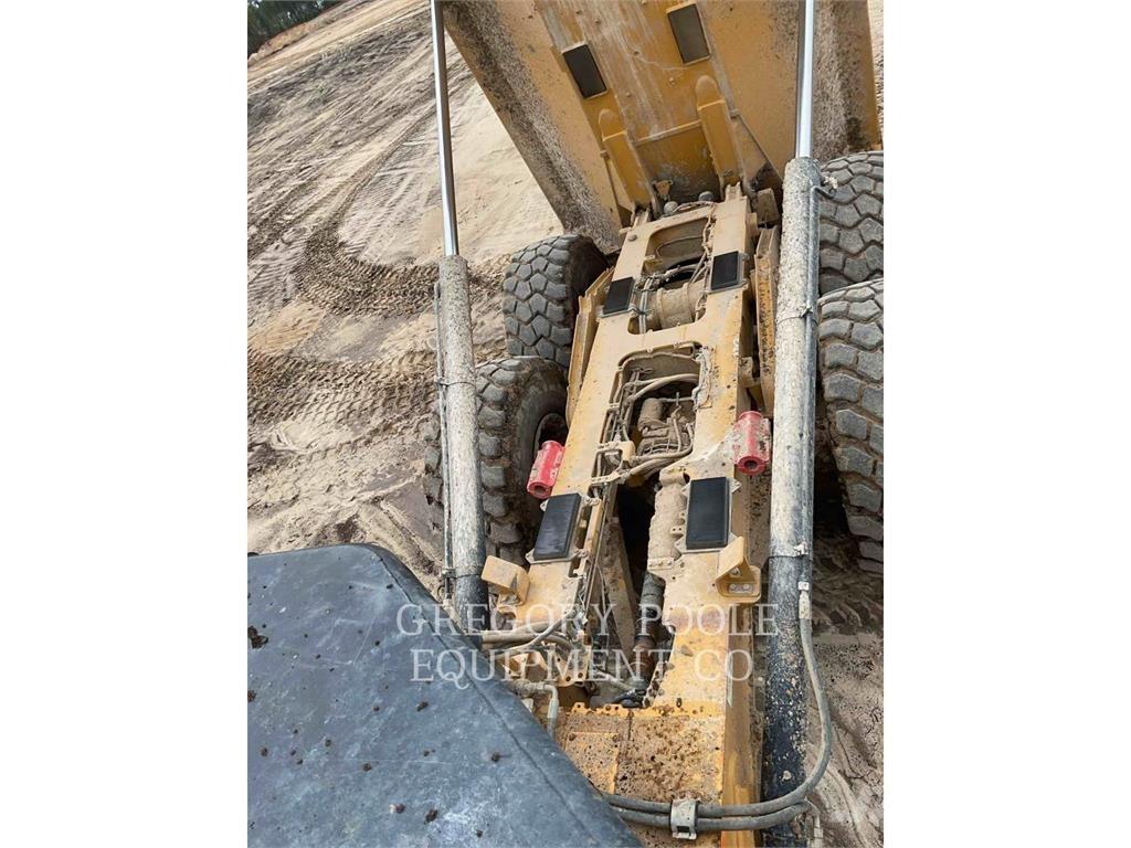CAT 73004 Camiões articulados