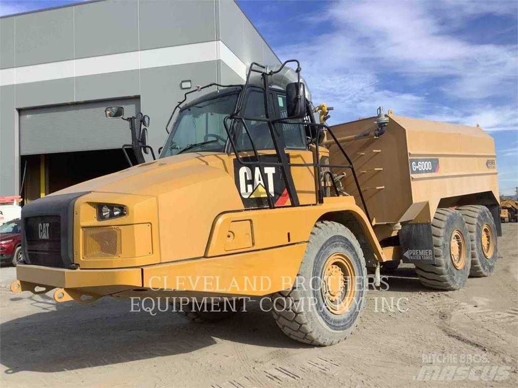 CAT 730C WW Auto-tanques