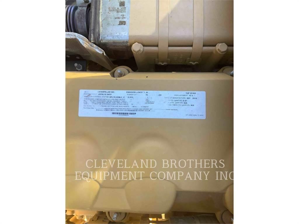 CAT 730C WW Auto-tanques